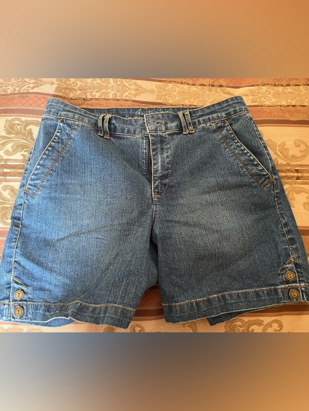 Gloria Vanderbilt Classic Blue Denim Jean Shorts